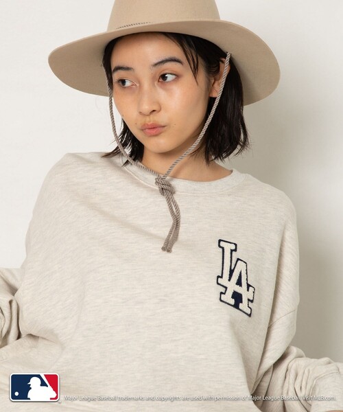 FREAK'S STORE(フリークスストア)の「MLB × FREAK'S STORE/エムエルビー/メジャーリーグベースボール MLB LA裏毛クルーネックスウェット(スウェット・レディース・ナチュラル/グレー/ブラック/ネイビー・フリ-)」の13枚目の写真