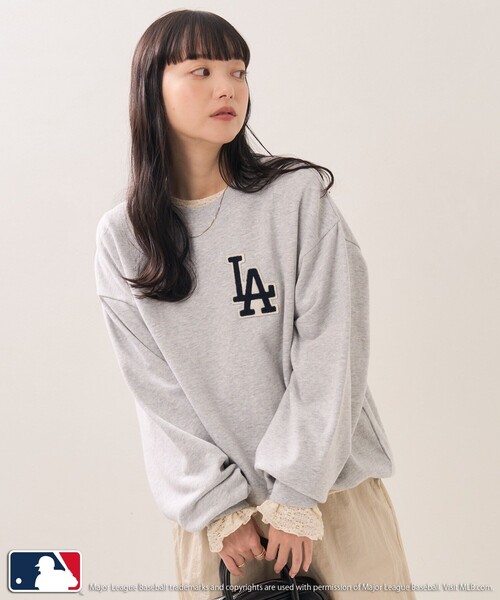 FREAK'S STORE(フリークスストア)の「MLB × FREAK'S STORE/エムエルビー/メジャーリーグベースボール MLB LA裏毛クルーネックスウェット(スウェット・レディース・ナチュラル/グレー/ブラック/ネイビー・フリ-)」の17枚目の写真
