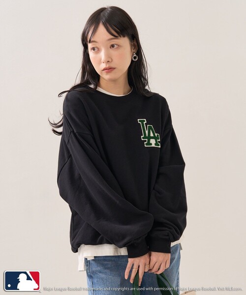 FREAK'S STORE(フリークスストア)の「MLB × FREAK'S STORE/エムエルビー/メジャーリーグベースボール MLB LA裏毛クルーネックスウェット(スウェット・レディース・ナチュラル/グレー/ブラック/ネイビー・フリ-)」の22枚目の写真