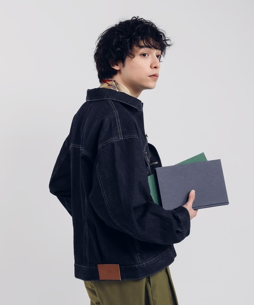 MUHET(ミュエータ)の「【セットアップ可能】デニムジャケット(デニムジャケット・レディース・ブルー/ネイビー・X-LARGE/MEDIUM)」の6枚目の写真
