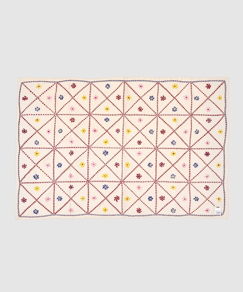 KHOKI ラグ KHOKI（コッキ）の「White kantha rug（ラグ/マット）」 - WEAR