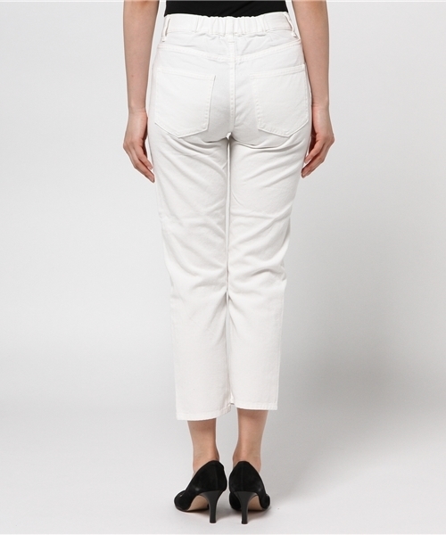 LBC(エルビーシー)の「コットンカツラギテーパードクロップドパンツ(その他パンツ・レディース・オフホワイト・SMALL/LARGE/MEDIUM)」の3枚目の写真