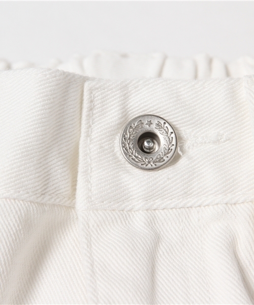 LBC(エルビーシー)の「コットンカツラギテーパードクロップドパンツ(その他パンツ・レディース・オフホワイト・SMALL/LARGE/MEDIUM)」の4枚目の写真