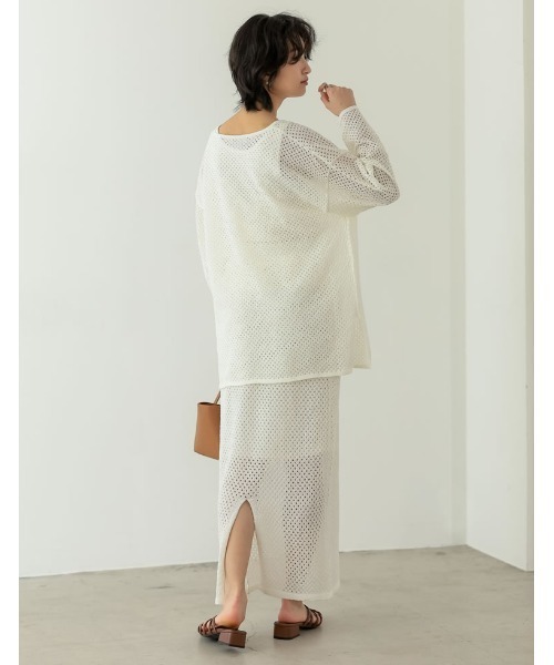 透かし編みキーネックニットプルオーバー