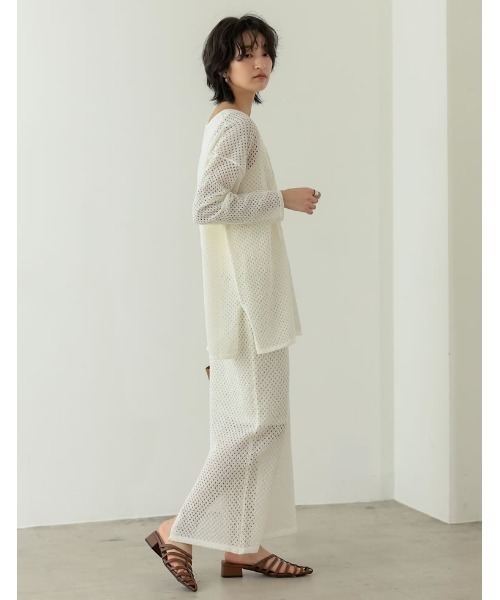 透かし編みキーネックニットプルオーバー