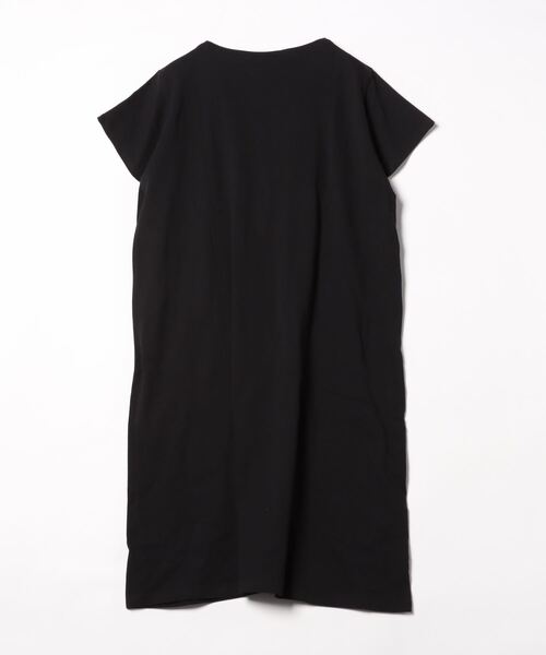 CHUMS（チャムス）の「[CHUMS/チャムス] チャムスロゴプリント Tシャツワンピ―ス（ワンピース・レディース・ブラック/ホワイト・L）」の8枚目の写真