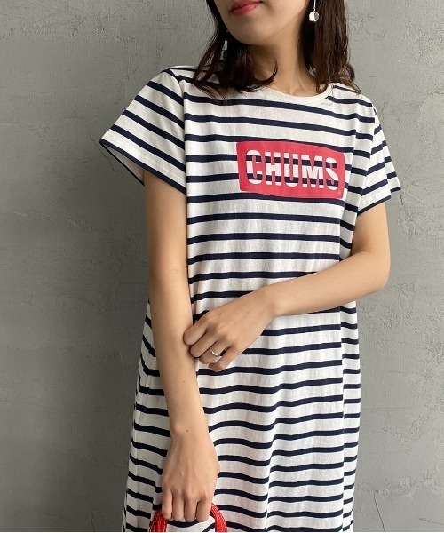 CHUMS（チャムス）の「[CHUMS/チャムス] チャムスロゴプリント Tシャツワンピ―ス（ワンピース・レディース・ブラック/ホワイト・L）」の5枚目の写真