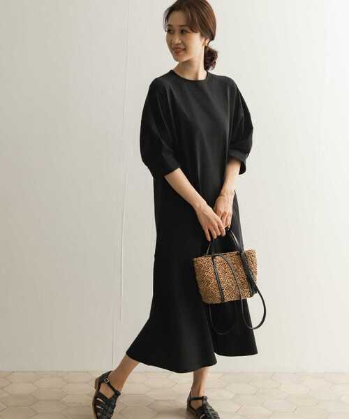 URBAN RESEARCH DOORS（アーバンリサーチドアーズ）の「マーメイドカットワンピース（ワンピース・レディース・ブラック/モカ・MEDIUM）」の3枚目の写真