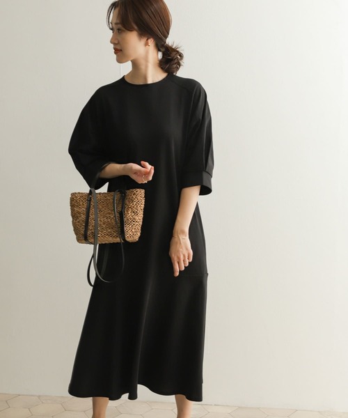 URBAN RESEARCH DOORS（アーバンリサーチドアーズ）の「マーメイドカットワンピース（ワンピース・レディース・ブラック/モカ・MEDIUM）」の4枚目の写真