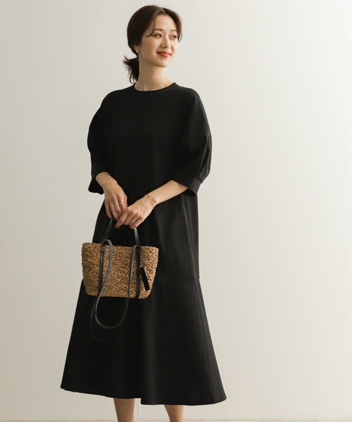 URBAN RESEARCH DOORS（アーバンリサーチドアーズ）の「マーメイドカットワンピース（ワンピース・レディース・ブラック/モカ・MEDIUM）」の6枚目の写真