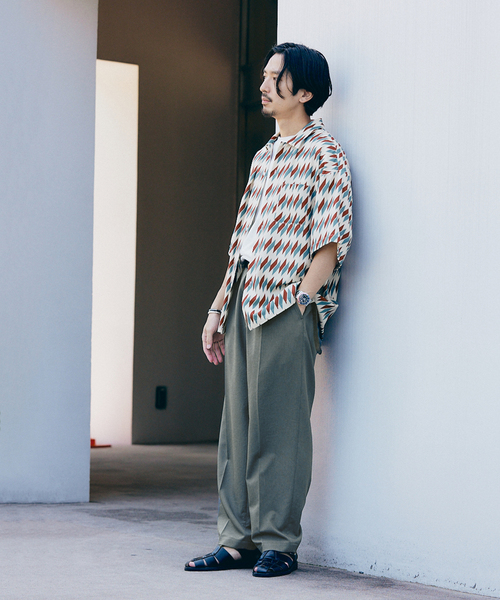 JOURNAL STANDARD(ジャーナルスタンダード)の「オクタワルツカルゼ タックインパンツ(スラックス・メンズ・チャコールグレー/ブラック/ベージュ/アイボリー・SMALL/MEDIUM/LARGE)」の18枚目の写真