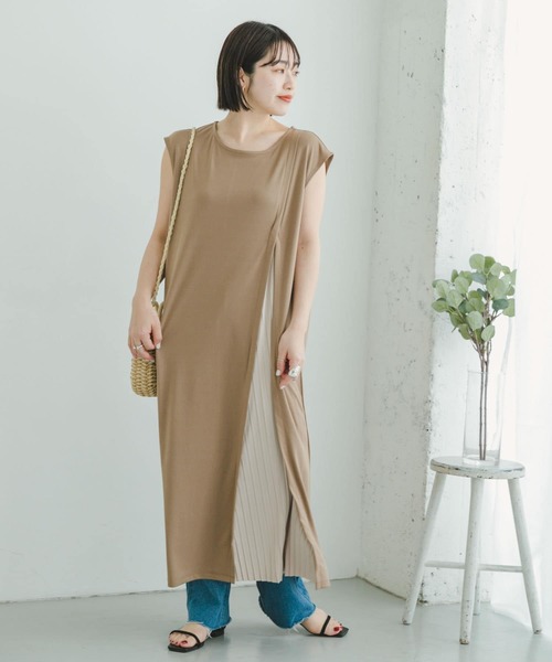 ITEMS URBANRESEARCH（アイテムズ アーバンリサーチ）の「プリーツドッキングワンピース（ワンピース・レディース・グリーン/ネイビー/キャメル・FREE）」の8枚目の写真