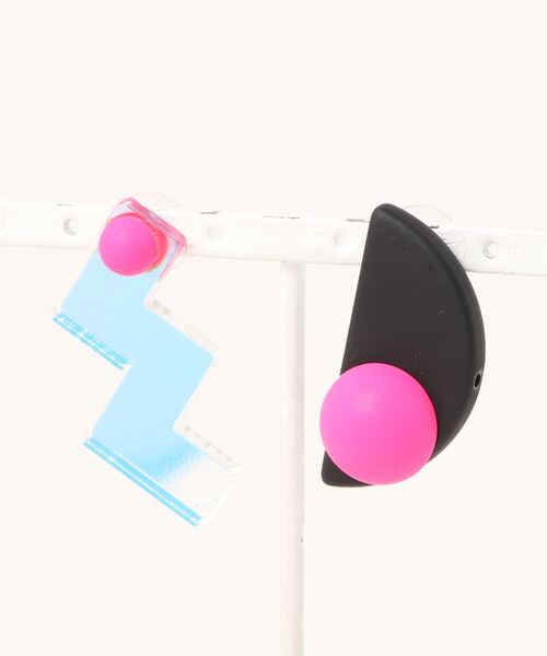 tone(トーン)の「【Beauty bell】半円とカクカクピアス(ピアス(両耳用)・レディース・オレンジ/ピンク/イエロー/グリーン/オレンジ系その他/パープル/グリーン系その他/マスタード/ピンク系その他2・FREE)」の12枚目の写真