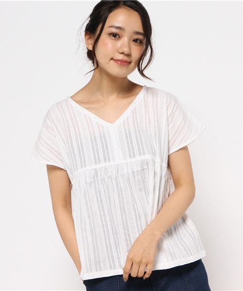 mystic(ミスティック)の「ドビーシャツ(シャツ/ブラウス・レディース・ネイビー/オフホワイト/ベージュ/サックスブルー・フリ-)」の1枚目の写真