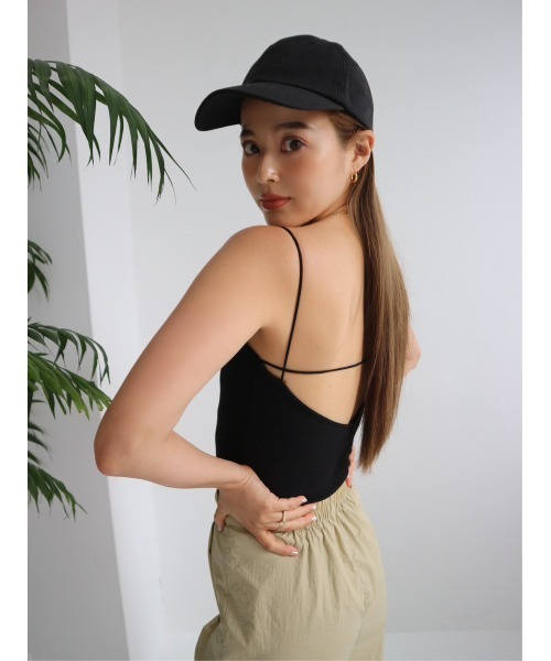 TRUNC（トランクエイティーエイト）の「Rib Line Cross Camisole（キャミソール・レディース・ベージュ・FREE）」の2枚目の写真
