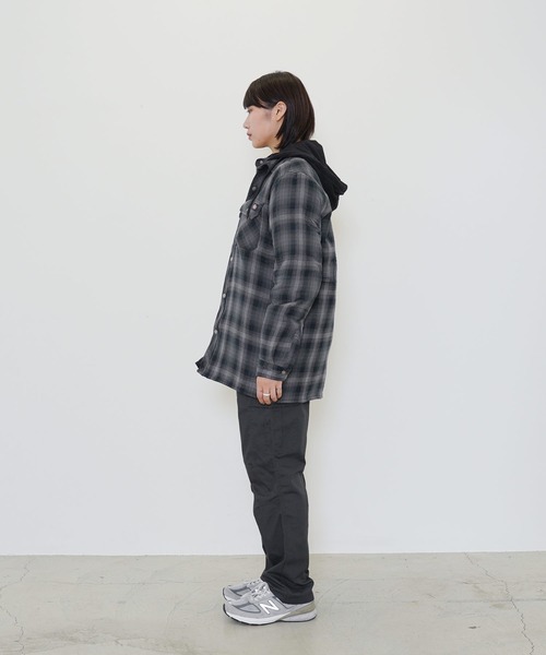 Dickies(ディッキーズ)の「Dickies / ディッキーズ HOODED FLANNEL SHIRT JACK W/ HYDROSHIELD DWR RELAXED フランネル シャツ ジャケット(シャツ/ブラウス・メンズ・ネイビー/ブラック/ブラック系その他/カーキ・MEDIUM/LARGE/X-LARGE)」の10枚目の写真