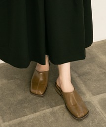 KBF | スクエアトゥアシンメトリーミュール(その他シューズ)