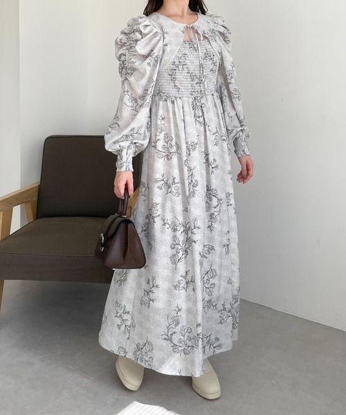 mysty woman（ミスティウーマン）の「デコルテドットフラワーワンピース　976878（ワンピース・レディース・オフホワイト/ブラック/ピンク・FREE）」の8枚目の写真