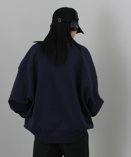 COLONY 2139(コロニートゥーワンスリーナイン)の「裏毛スウェットプルオーバー(スウェット・メンズ・ネイビー/グレー/ブラウン/オフホワイト・SMALL/LARGE/MEDIUM)」の17枚目の写真