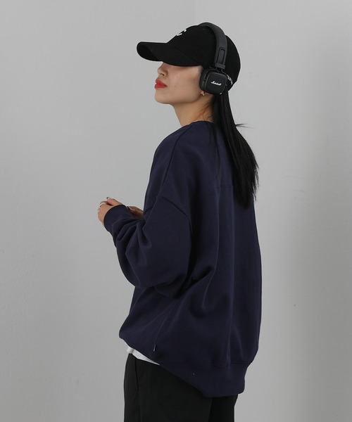 COLONY 2139(コロニートゥーワンスリーナイン)の「裏毛スウェットプルオーバー(スウェット・メンズ・ネイビー/グレー/ブラウン/オフホワイト・SMALL/LARGE/MEDIUM)」の18枚目の写真