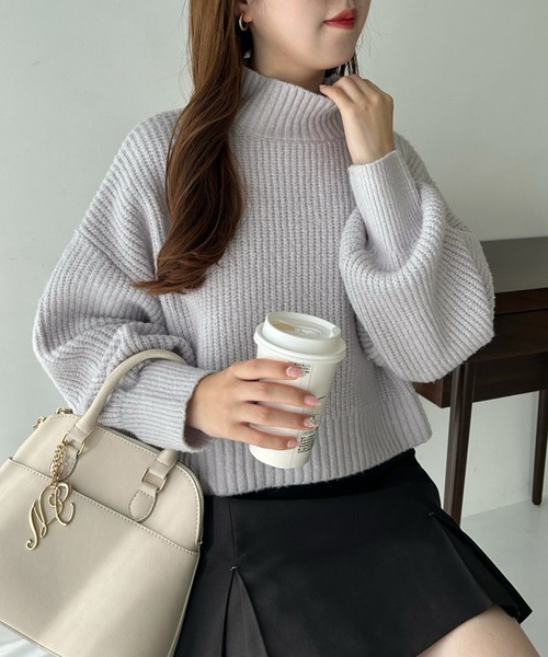 one after another NICE CLAUP（ワンアフターアナザーナイスクラップ）の「ふわもちカラフルニットプルオーバー（ニット/セーター・レディース・ライトピンク/サックスブルー/ピンク/オフホワイト/チャコールグレー/ラベンダー/イエロー/ベージュ/ミント・FREE）」の6枚目の写真