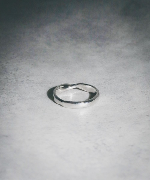 NO WAY（ノーウェイ）の「/sterling silver/ フリーサイズ　ツイストリング（リング・メンズ・シルバー・FREE）」の2枚目の写真
