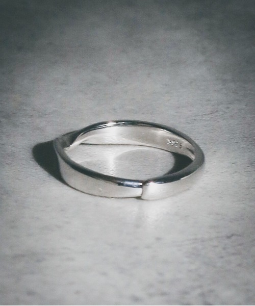 NO WAY（ノーウェイ）の「/sterling silver/ フリーサイズ　ツイストリング（リング・メンズ・シルバー・FREE）」の3枚目の写真