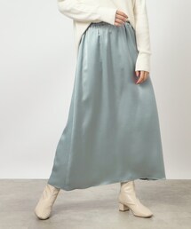 ◆冬のあったかコーデに抜け感を！サテンマキシスカート