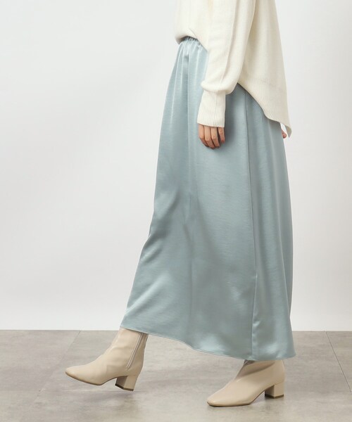 grove（グローブ）の「◆冬のあったかコーデに抜け感を！サテンマキシスカート（スカート・レディース・ライトブルー/ブラック系5/ダークブラウン・01/02/03/04/05）」の12枚目の写真