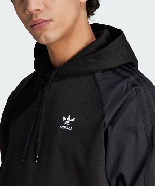 adidas(アディダス)の「アディカラー リプロ SST マテリアルミックス パーカー / アディダスオリジナルス adidas Originals(パーカー・メンズ・ブラック・X-LARGE/XX-LARGE/X-SMALL/3XL/LARGE/MEDIUM/SMALL)」の4枚目の写真