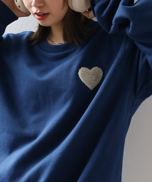 make a ray!（メイク ア レイ！）の「【0】ハートモチーフ ワンポイントロゴ刺繍 ＆ サガラ刺繍 ラフスウェット/ ビッグシルエット/ 裏起毛/ 大人こなれ感（スウェット・レディース・ダークブルー/アッシュグレー/ヘザーグレー/ネイビー/ブラック/ブラック系その他/トップグレー/ブルー/ブルー系その他/ライトグレー・M/L）」の10枚目の写真