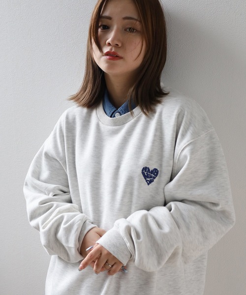 make a ray!（メイク ア レイ！）の「【0】ハートモチーフ ワンポイントロゴ刺繍 ＆ サガラ刺繍 ラフスウェット/ ビッグシルエット/ 裏起毛/ 大人こなれ感（スウェット・レディース・ダークブルー/アッシュグレー/ヘザーグレー/ネイビー/ブラック/ブラック系その他/トップグレー/ブルー/ブルー系その他/ライトグレー・M/L）」の22枚目の写真