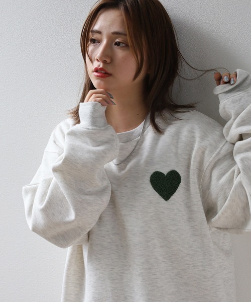 make a ray!（メイク ア レイ！）の「【0】ハートモチーフ ワンポイントロゴ刺繍 ＆ サガラ刺繍 ラフスウェット/ ビッグシルエット/ 裏起毛/ 大人こなれ感（スウェット・レディース・ダークブルー/アッシュグレー/ヘザーグレー/ネイビー/ブラック/ブラック系その他/トップグレー/ブルー/ブルー系その他/ライトグレー・M/L）」の19枚目の写真