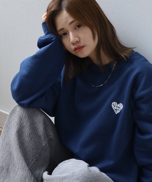 make a ray!（メイク ア レイ！）の「【0】ハートモチーフ ワンポイントロゴ刺繍 ＆ サガラ刺繍 ラフスウェット/ ビッグシルエット/ 裏起毛/ 大人こなれ感（スウェット・レディース・ダークブルー/アッシュグレー/ヘザーグレー/ネイビー/ブラック/ブラック系その他/トップグレー/ブルー/ブルー系その他/ライトグレー・M/L）」の20枚目の写真