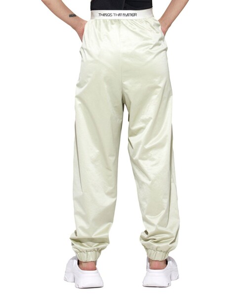 THINGS THAT MATTER（シングス ザット マター）の「【THINGS THAT MATTER/(シングス ザット マター)】NEW SATIN JERSEY JOG PANTS/NEWサテンジャージージョグパンツ（その他パンツ・レディース・ライトグレー/ブラック/ベージュ・1/2）」の12枚目の写真