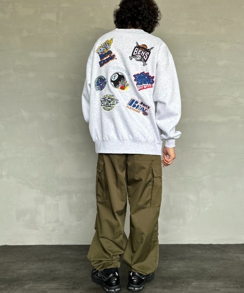BEN DAVIS（ベンデイビス）の「[BEN DAVIS/ベンデイビス] バックワッペンロゴ クルーネックスウェット（スウェット・レディース・カーキ/ブラック/オートミール・XL/M/L）」の6枚目の写真