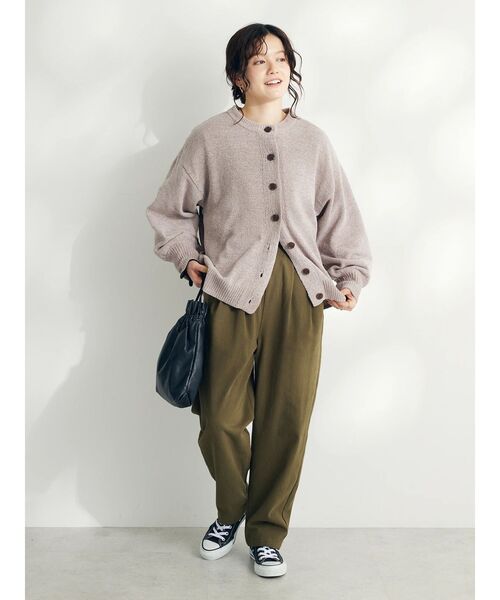 CRAFT STANDARD BOUTIQUE（クラフトスタンダードブティック）の「洗えるコードモールクルーネックカーデイガン（カーディガン/ボレロ・レディース・ブルー/ブラック/グレイッシュベージュ/ライトグリーン・FREE）」の8枚目の写真