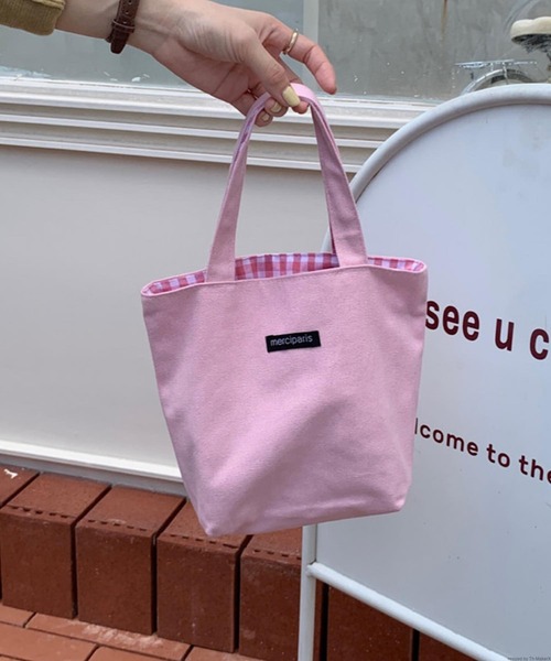 TONE SELECT GOODS（トーンセレクトグッズ）の「Liaa/ギンガムチェックミニトート A18207（トートバッグ・レディース・ベージュ/ブラック/グリーン/ピンク/イエロー/ブルー・FREE）」の6枚目の写真