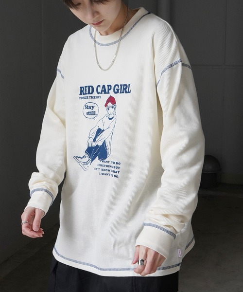 Red Cap Girl(レッドキャプガール)の「【RED CAP GIRL】アウトステッチ / ワンポイント胸刺繍 ビッグシルエットワッフルロンT(Tシャツ/カットソー・メンズ・ブラック/ブラック系その他/ホワイト系その他/ブルー系その他/ブルー/アイボリー・L/M)」の2枚目の写真