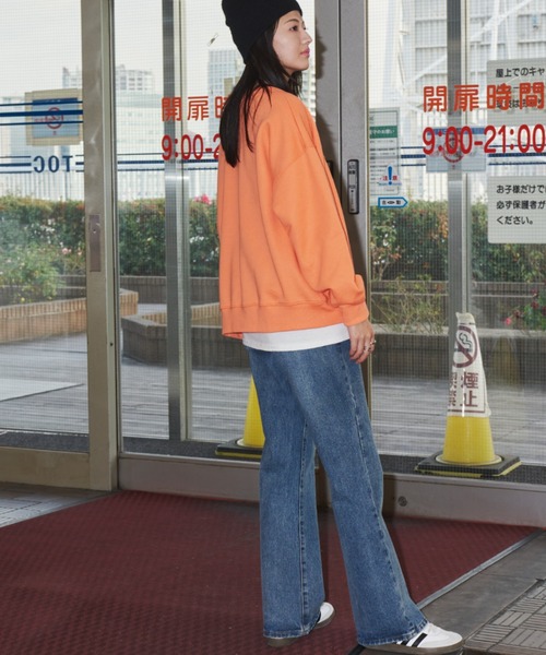 Auntie Rosa Holiday(アンティローザホリデー)の「ロゴ刺繍ルーズスウェット(スウェット・レディース・チャコールグレー/グレー/オレンジ/ナチュラル・FREE)」の8枚目の写真