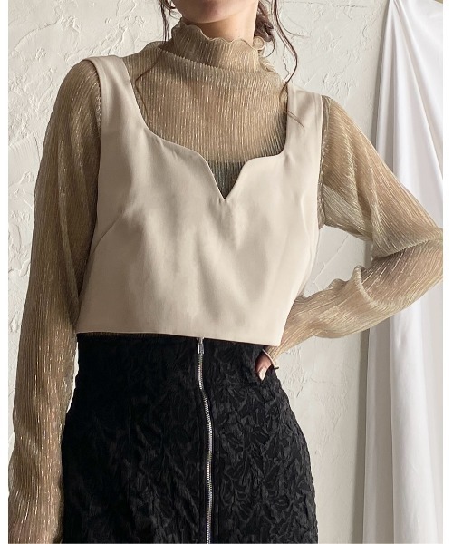 She's Closet(シーズクローゼット)の「ハイネックメロウフリルプリーツ長袖グリッターラメシアートップス(Tシャツ/カットソー・レディース・シルバー×ブルー/ブラック/ベージュ・FREE)」の18枚目の写真