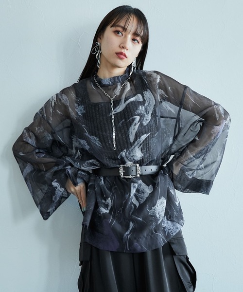 HARE（ハレ）の「メルトフラワーシアービッグプルオーバー(HARE)（シャツ/ブラウス・レディース・ブラック/パープル・FREE）」の5枚目の写真