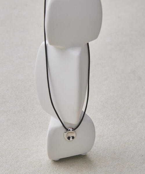 FREE'S MART(フリーズマート)の「モチーフ付きロープチョーカー(ネックレス・レディース・ブラック・フリ-)」の3枚目の写真