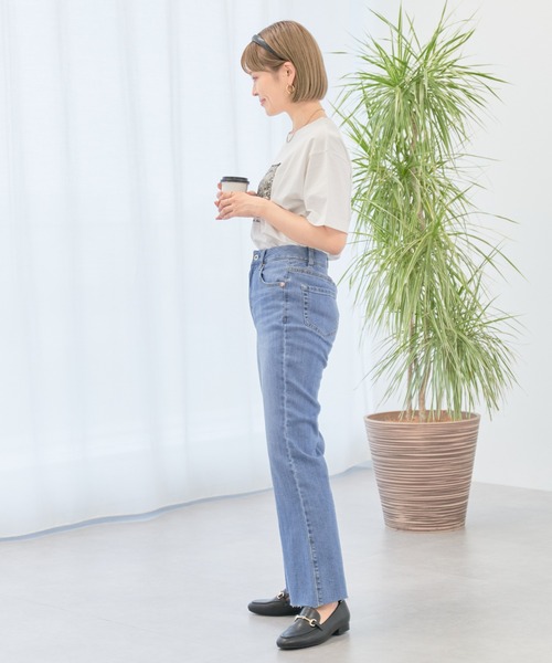 earth music&ecology（アースミュージックアンドエコロジー）の「アソートグラフィックレギュラーT（Tシャツ/カットソー・レディース・A/B・FREE）」の6枚目の写真