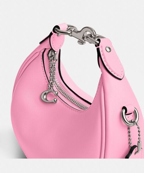 COACH（コーチ）の「ジョニー バッグ（ショルダーバッグ）」 - WEAR