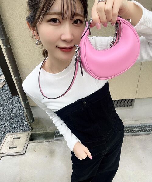 COACH（コーチ）の「ジョニー バッグ（ショルダーバッグ）」 - WEAR