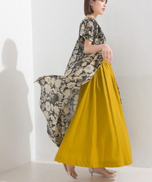 OMNES（オムネス）の「コットンボイル総柄半袖シャツワンピース（シャツワンピース・レディース・パープル/ブラック×ホワイト/グリーン系その他/ブルー系その他/ブラウン系その他/ブラック系その他/パープル系その他/キナリ/グリーン系その他2/ネイビー・FREE）」の3枚目の写真