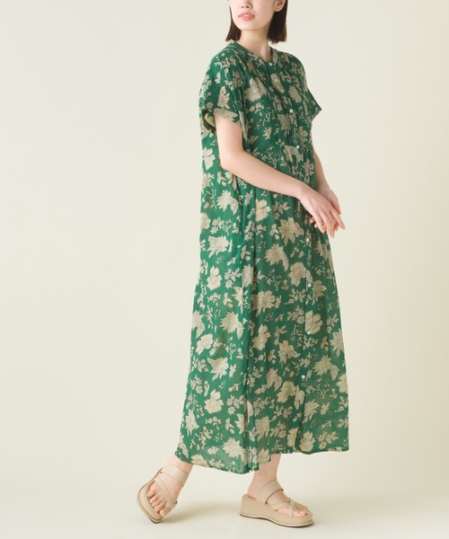 OMNES（オムネス）の「コットンボイル総柄半袖シャツワンピース（シャツワンピース・レディース・パープル/ブラック×ホワイト/グリーン系その他/ブルー系その他/ブラウン系その他/ブラック系その他/パープル系その他/キナリ/グリーン系その他2/ネイビー・FREE）」の5枚目の写真