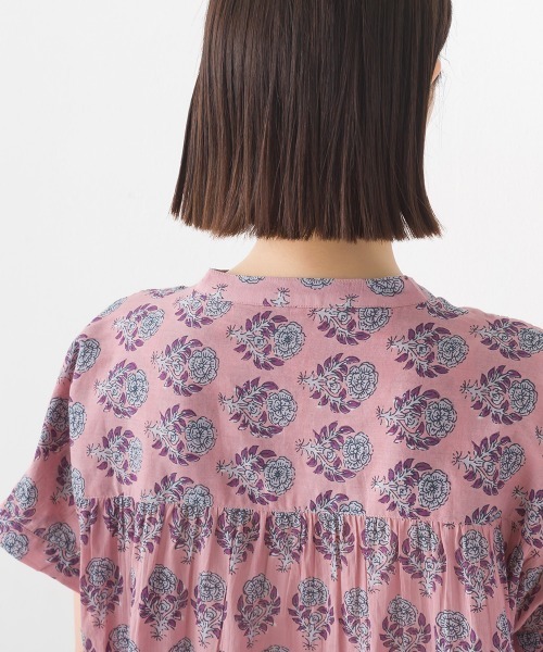 OMNES（オムネス）の「コットンボイル総柄半袖シャツワンピース（シャツワンピース・レディース・パープル/ブラック×ホワイト/グリーン系その他/ブルー系その他/ブラウン系その他/ブラック系その他/パープル系その他/キナリ/グリーン系その他2/ネイビー・FREE）」の13枚目の写真