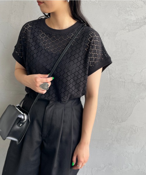 tシャツ 「MAISON DE L'ALLURE/メゾンドゥラリュール」 エンボス加工ロゴTシャツ レディース MAISON DE L'ALLURE tシャツ 「MAISON L'ALLURE/メゾンドゥラ